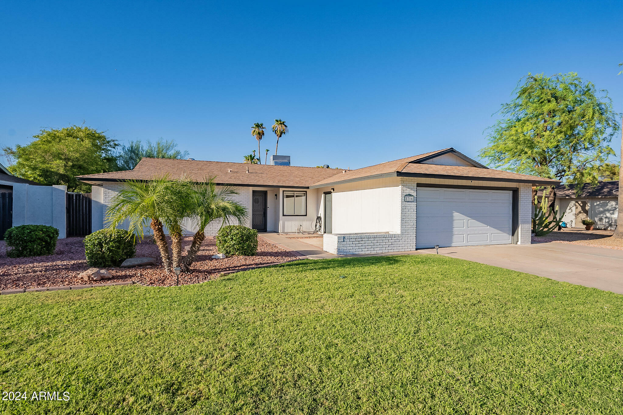 Property Photo:  8716 E Mitchell Drive  AZ 85251 