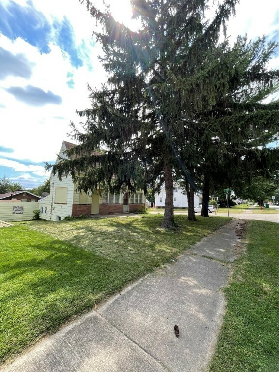 Property Photo:  2321 Wood Street  IL 62521 