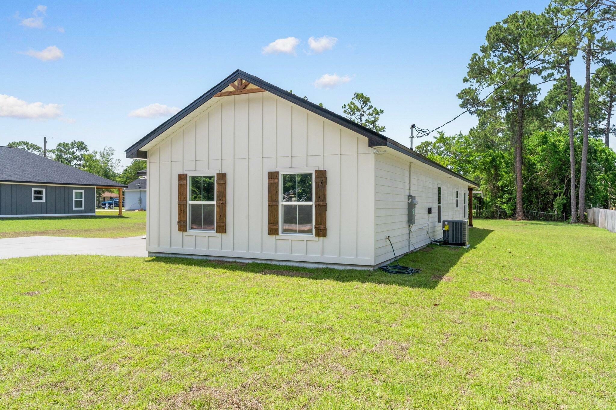 Property Photo:  2404 Andorra Street  FL 32566 