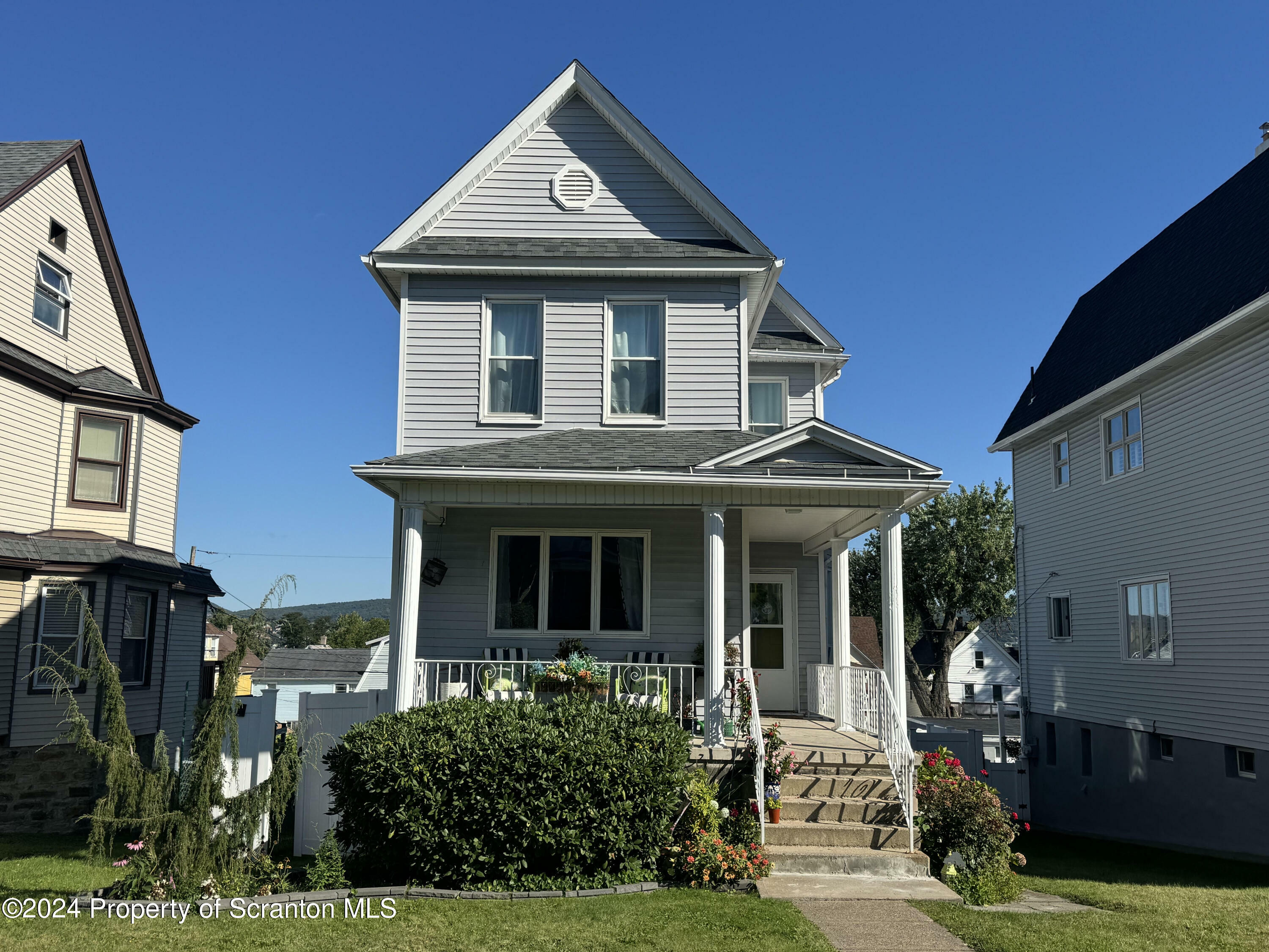 Property Photo:  618 N Bromley Avenue  PA 18504 