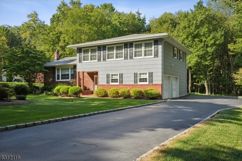 Property Photo:  72 Parkview Dr  NJ 07876 