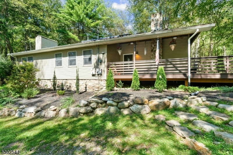 Property Photo:  11 Hirams Grove Rd  NJ 07826 