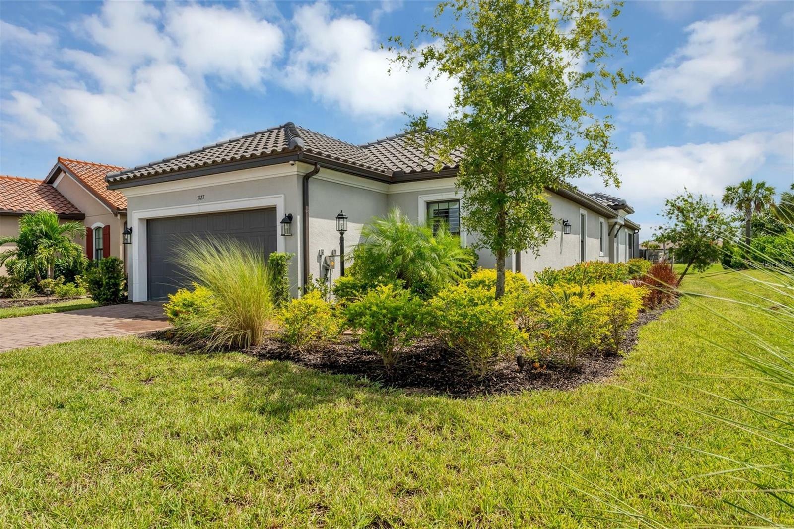 Property Photo:  3127 Veneto Court  FL 34211 