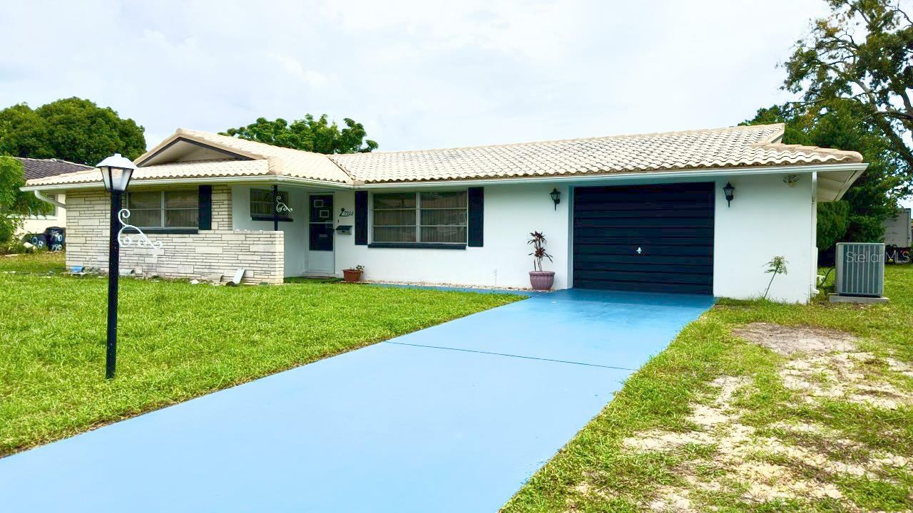 Property Photo:  7902 Tropicana Drive  FL 34668 