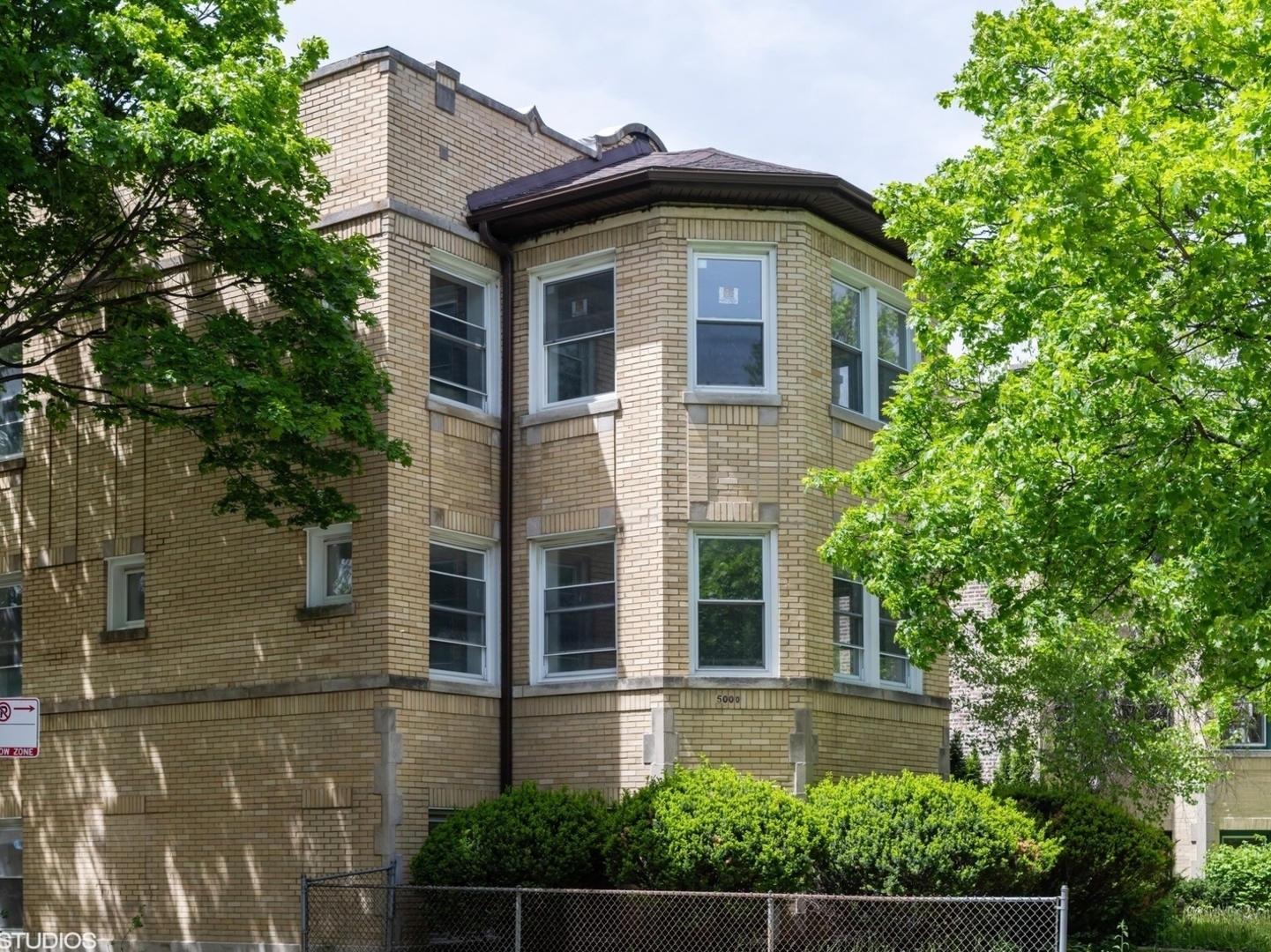 Property Photo:  5000 N Lawndale Avenue 1  IL 60625 