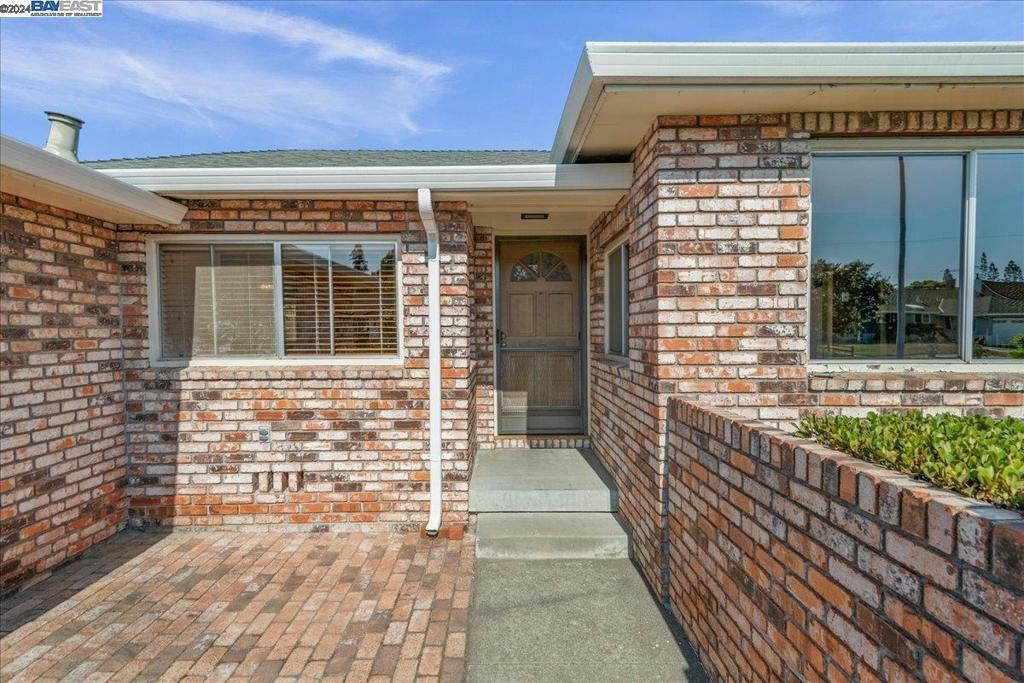 Property Photo:  5237 Brophy Dr  CA 94536 