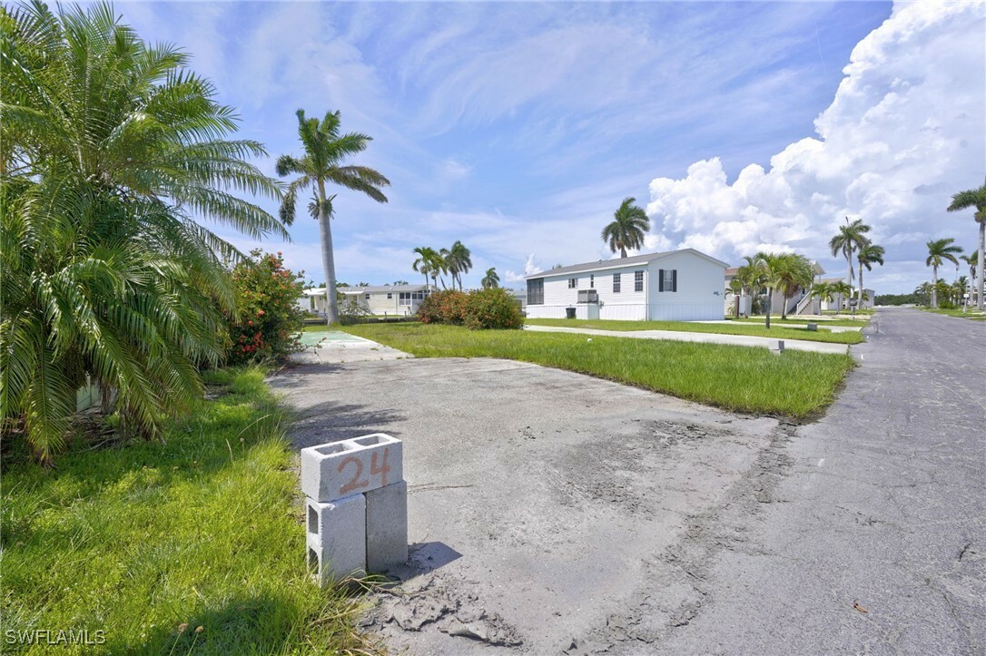 Property Photo:  24 Doubloon Way  FL 33931 