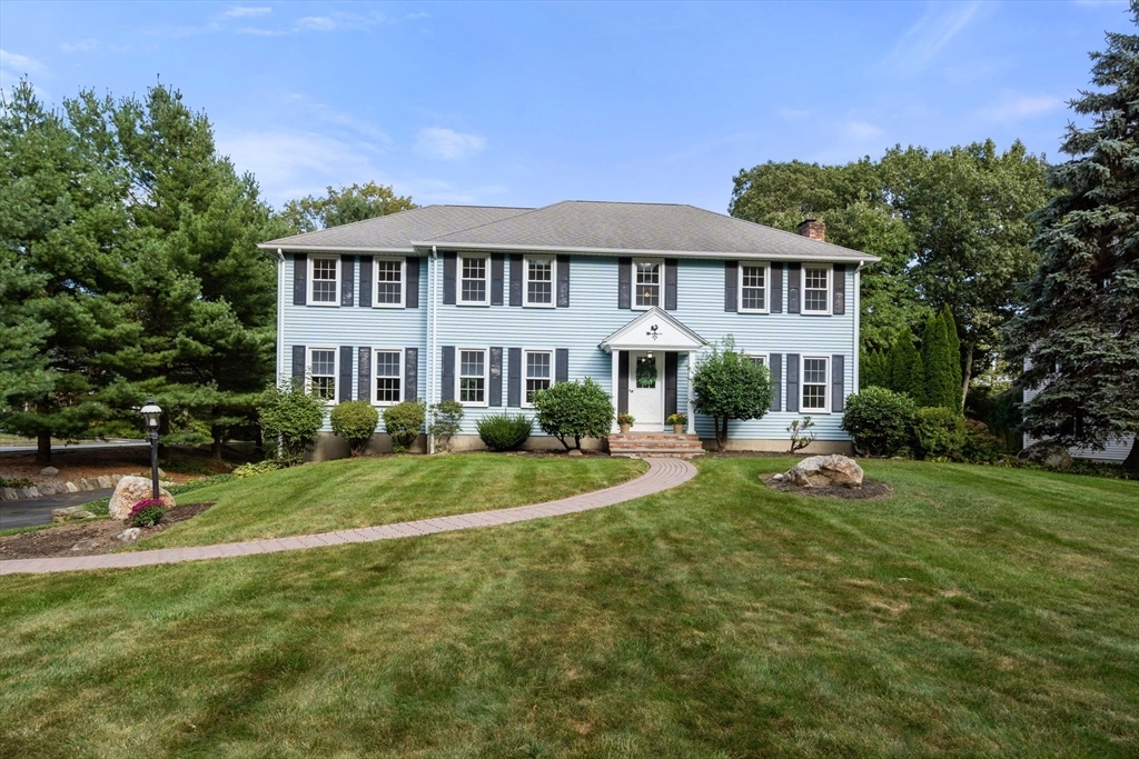 Property Photo:  14 Saxon Ln  MA 01545 