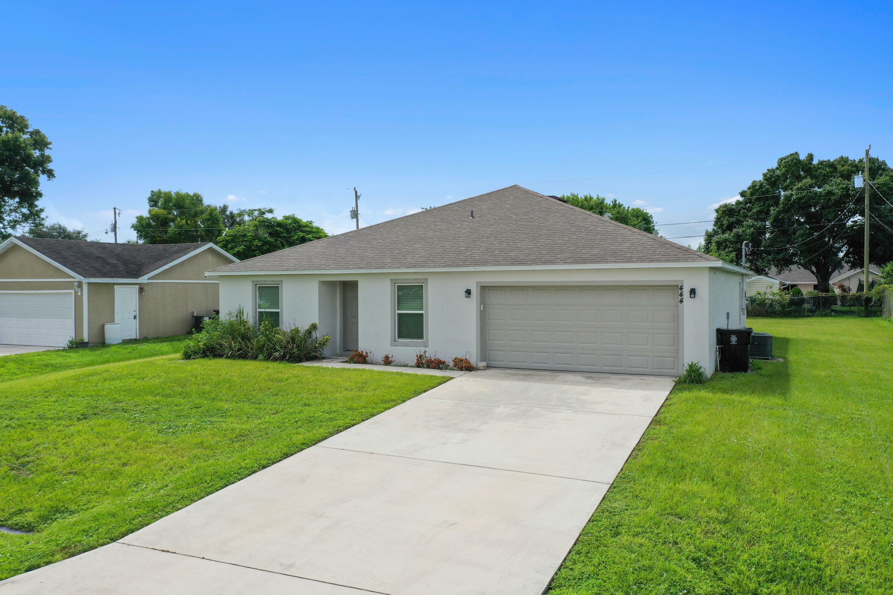 Property Photo:  444 SW Cherryhill Road  FL 34953 