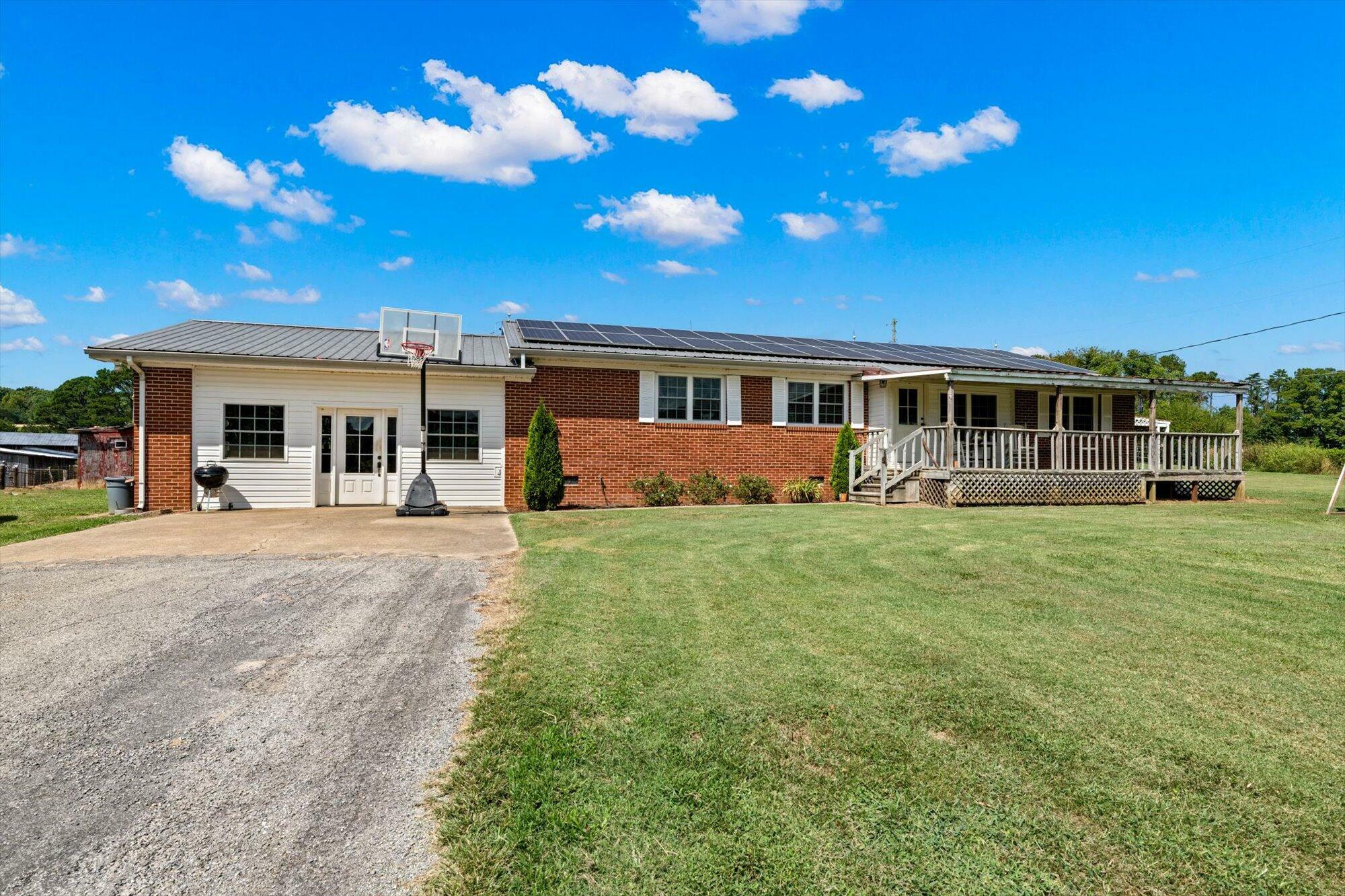 Property Photo:  280 County Road 117  TN 37370 