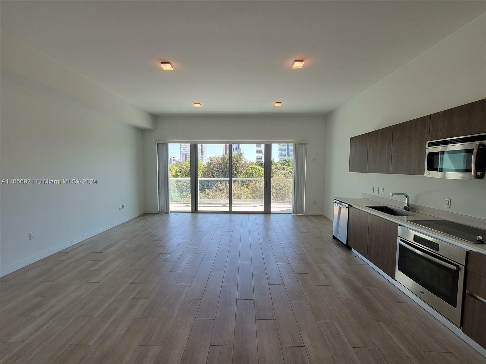 Property Photo:  1600 SW 1 Ave 411  FL 33129 