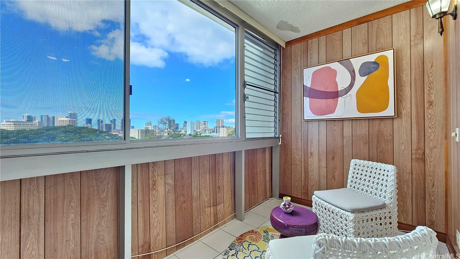 Property Photo:  1543 Makiki Street 601  HI 96822 