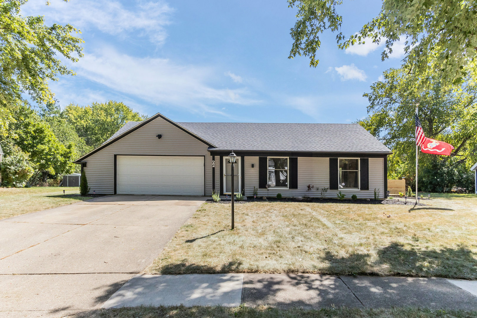 Property Photo:  22 Sherwick Road  IL 60543 