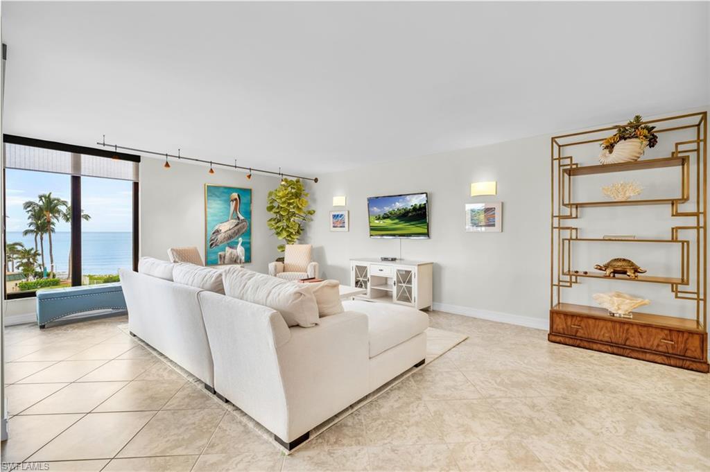 Property Photo: 3115 Gulf Shore Blvd N 203S FL 34103