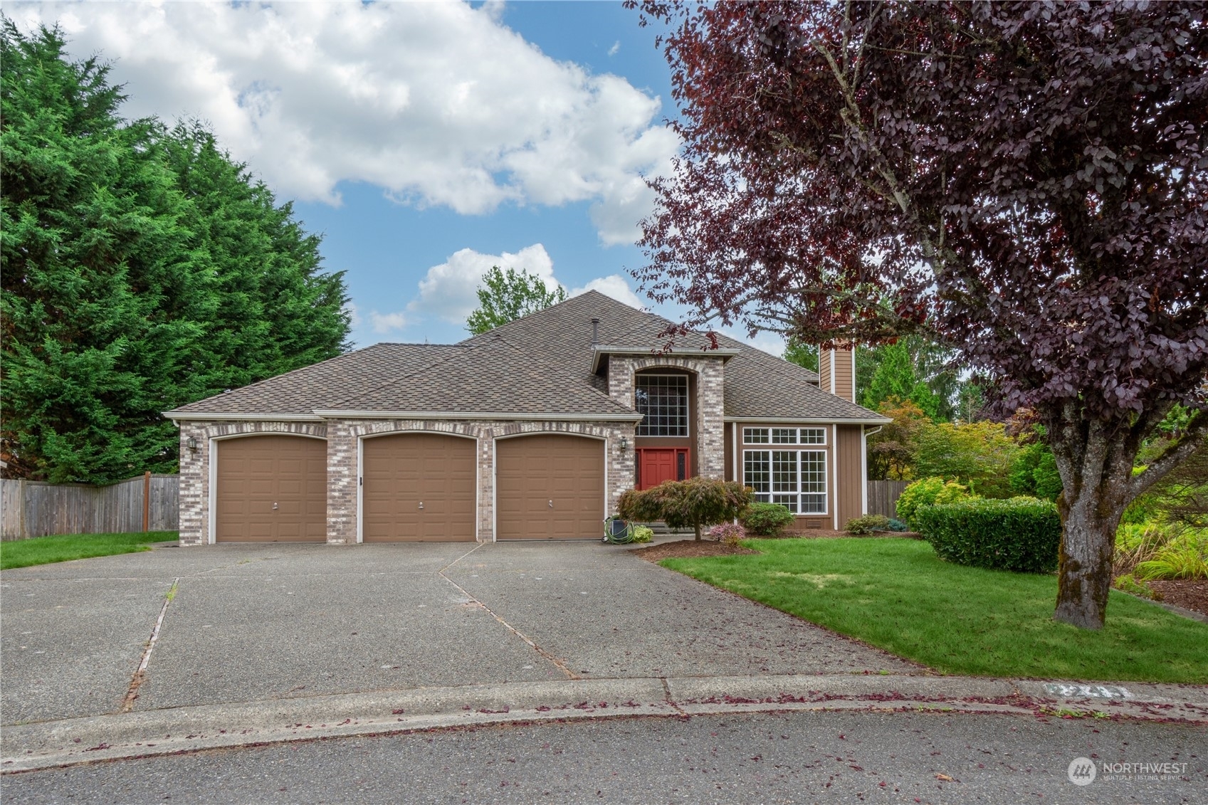 2243 275th Court SE  Sammamish WA 98075 photo