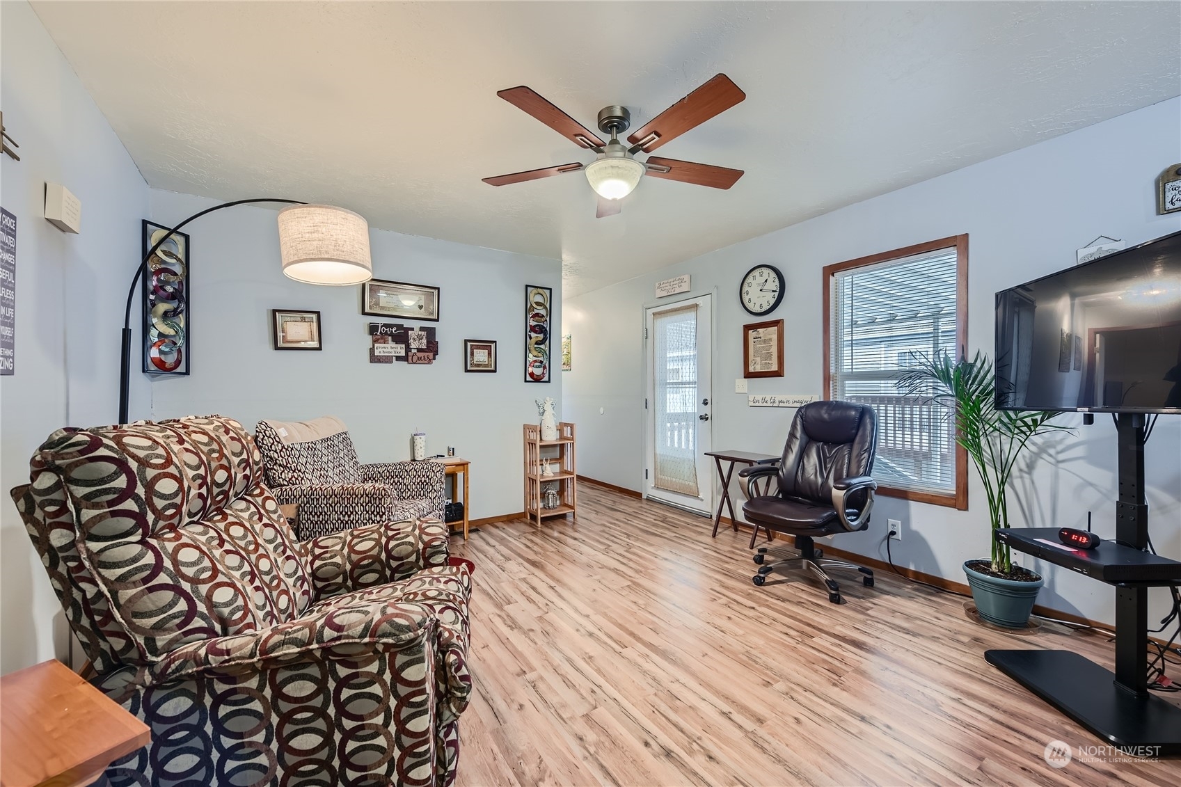 Property Photo: 2101 S 324th Street 33 WA 98003