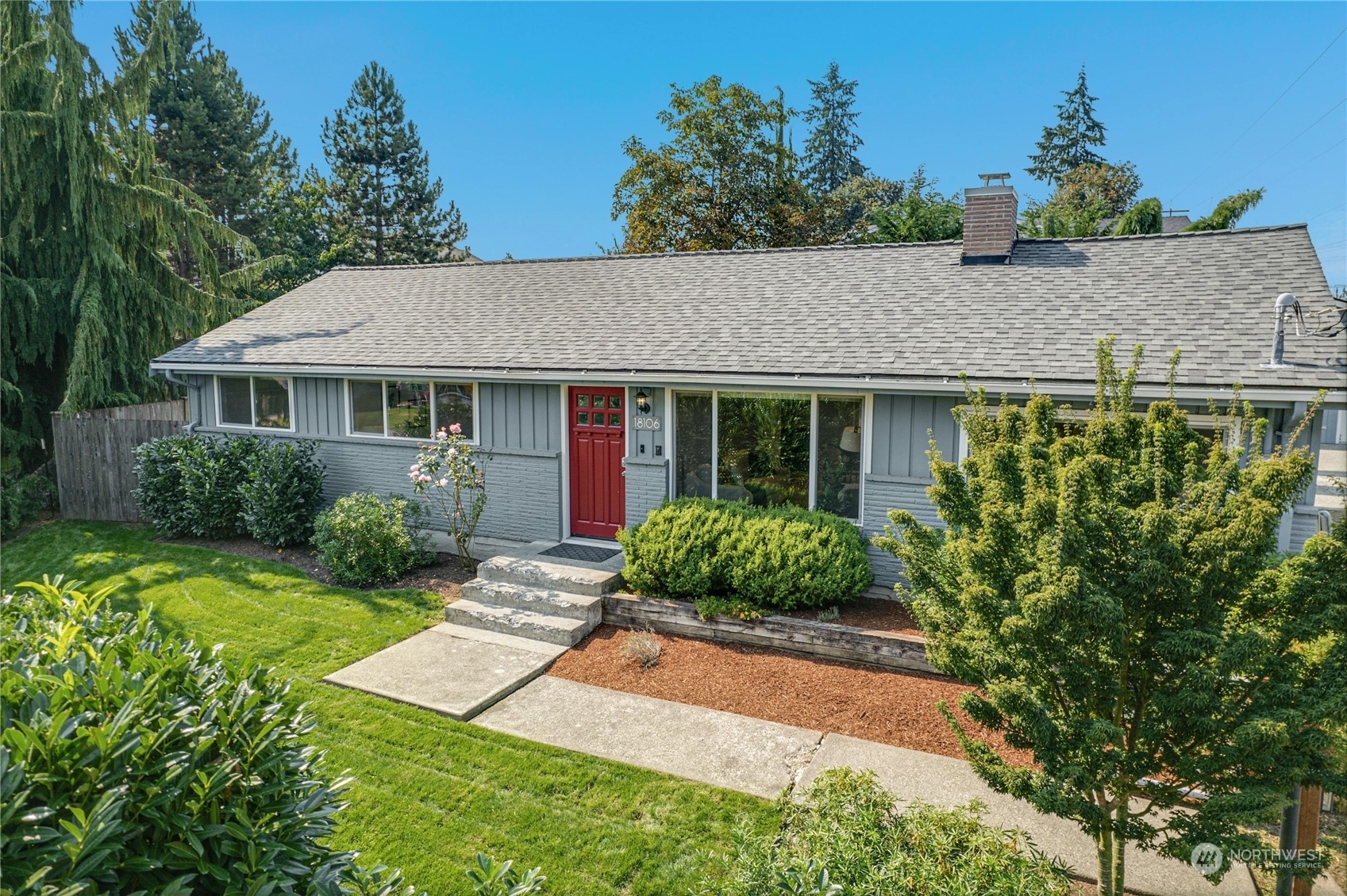 Property Photo:  18106 Larch Way  WA 98037 