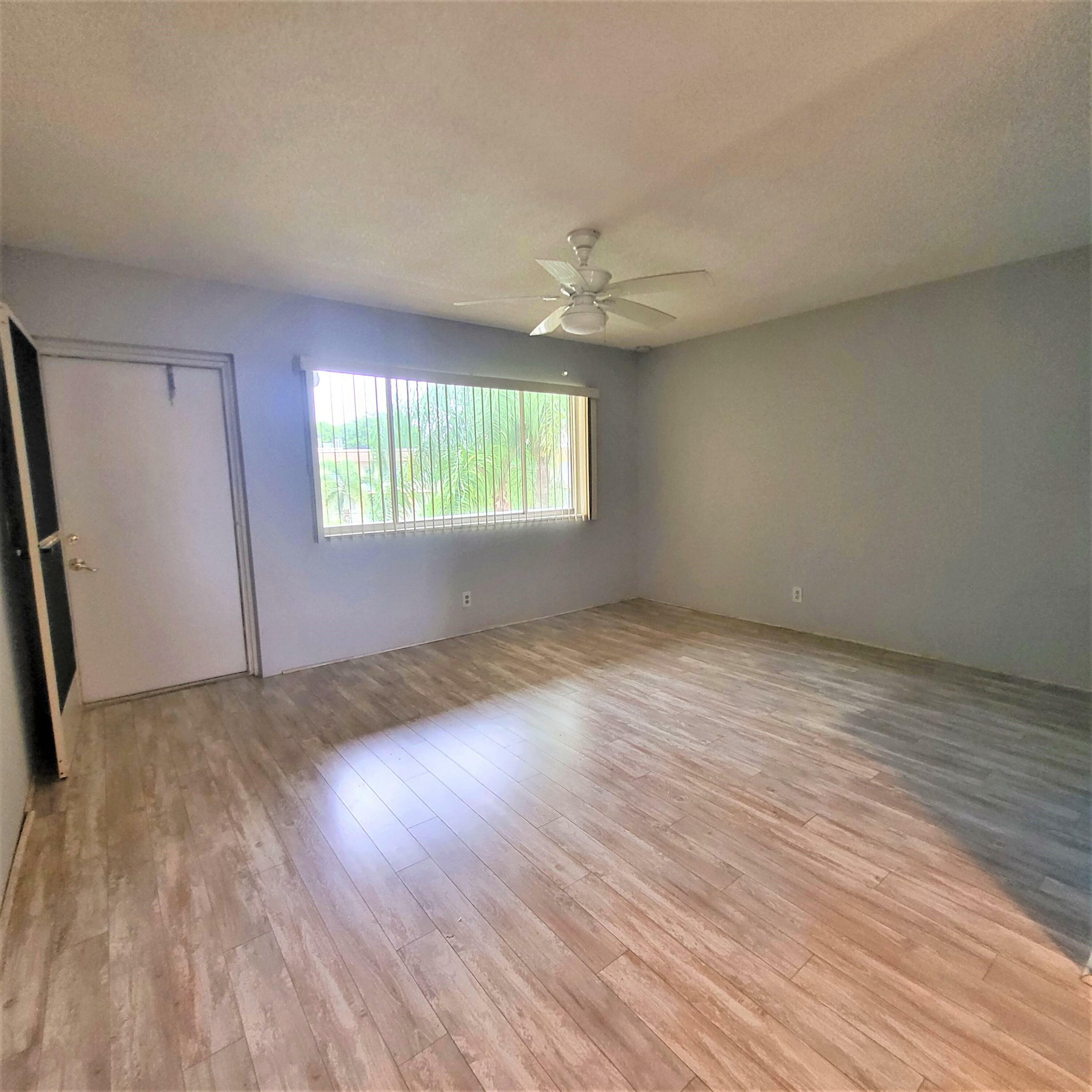 Property Photo:  600 Village Green Court 311  FL 33461 