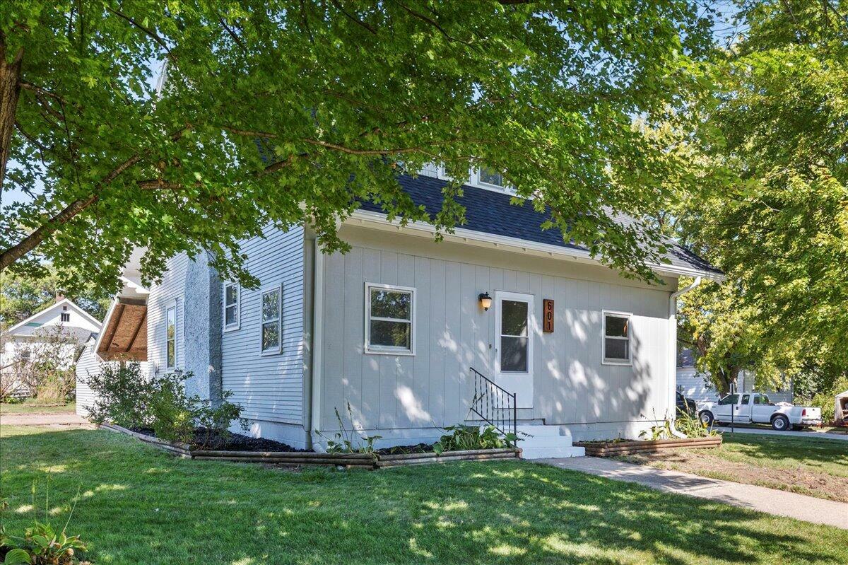 Property Photo:  601 5th  Street  IA 51537 