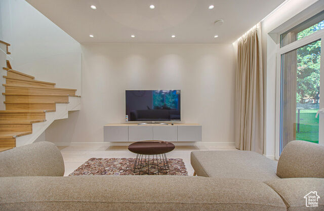 Property Photo:  1382 N Manila Ct  UT 84062