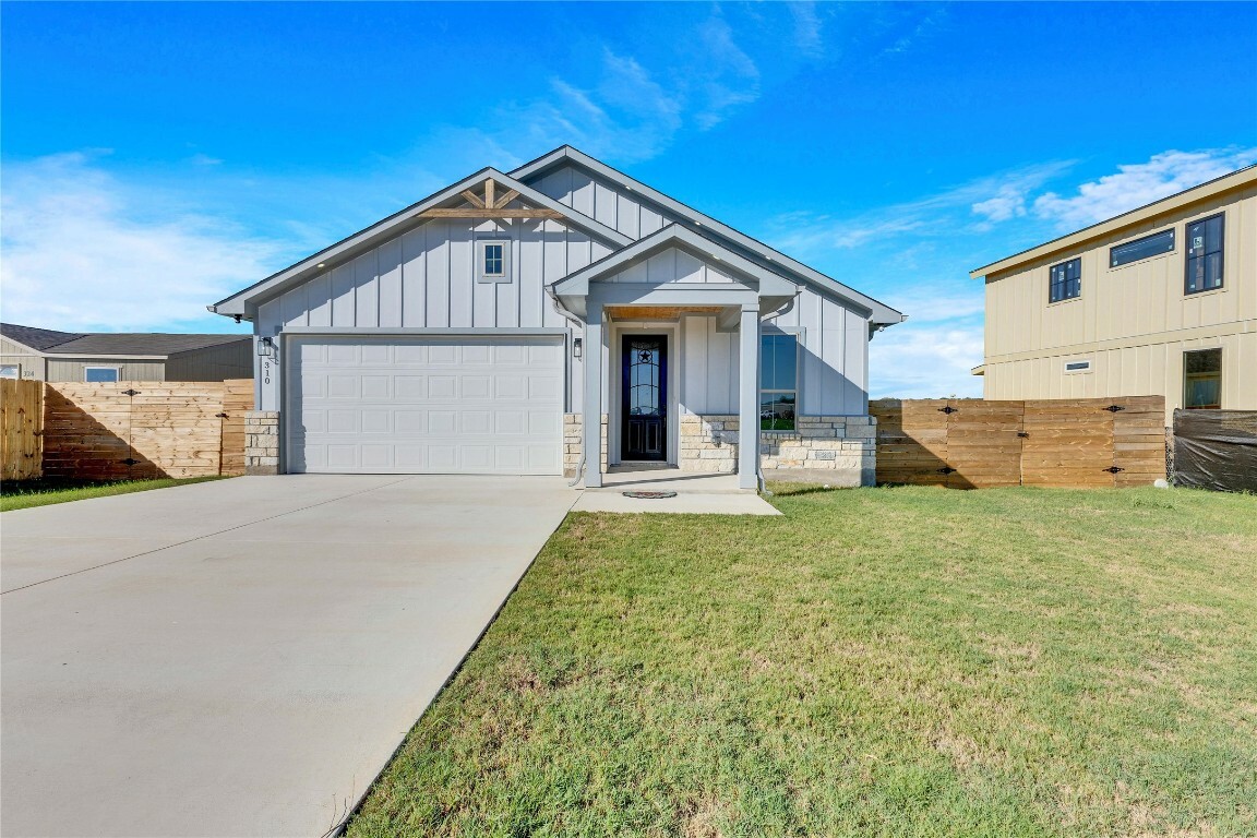 Property Photo: 310 Rustler Pass TX 78640