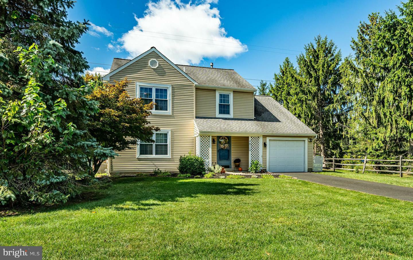 Property Photo:  728 Jarrett Road  PA 19044 