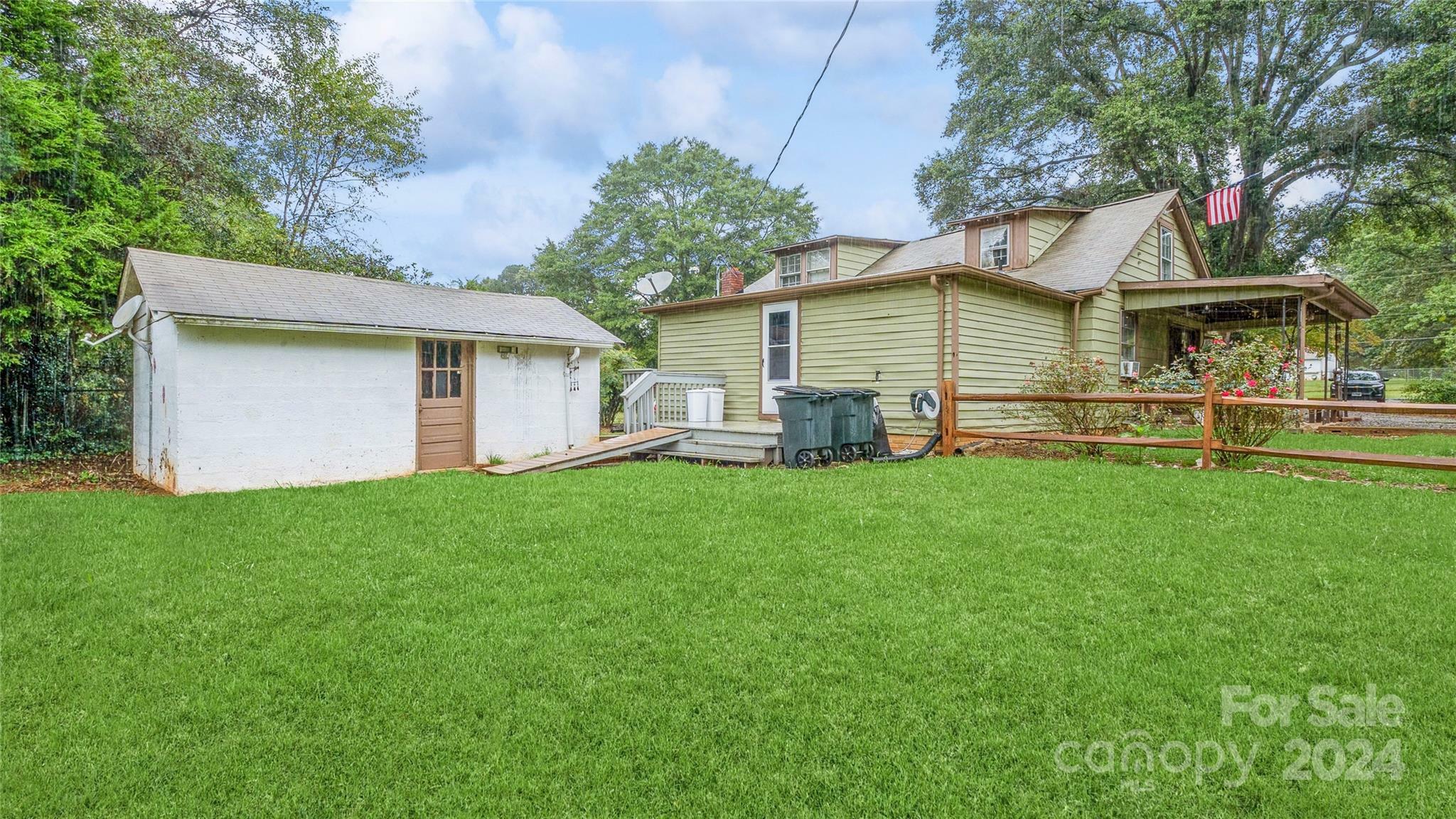 Property Photo:  2315 Reepsville Road  NC 28092 