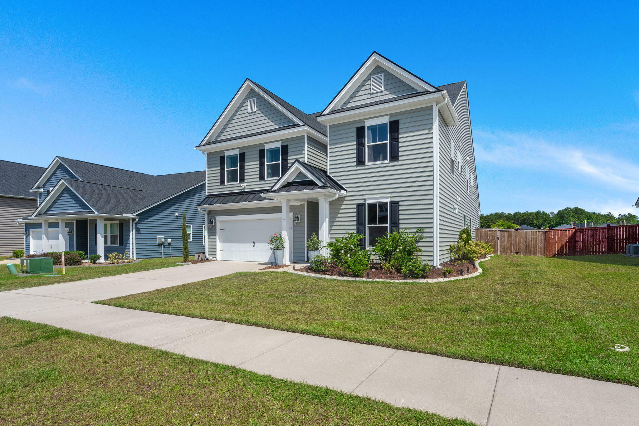 Property Photo:  711 Squire Pope Road  SC 29486 