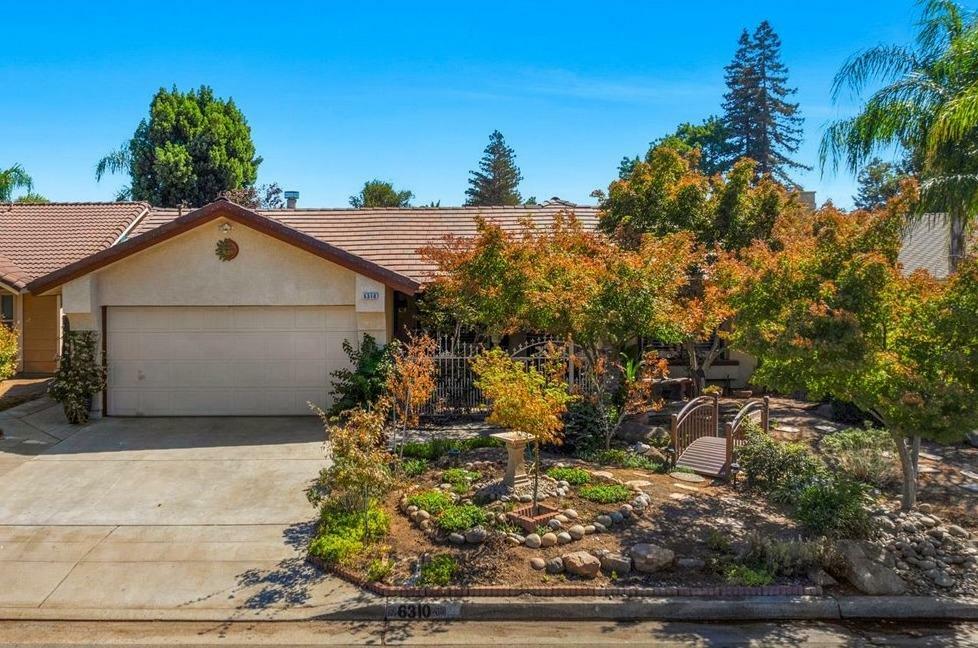 Property Photo:  6310 N Gilroy Avenue  CA 93722 