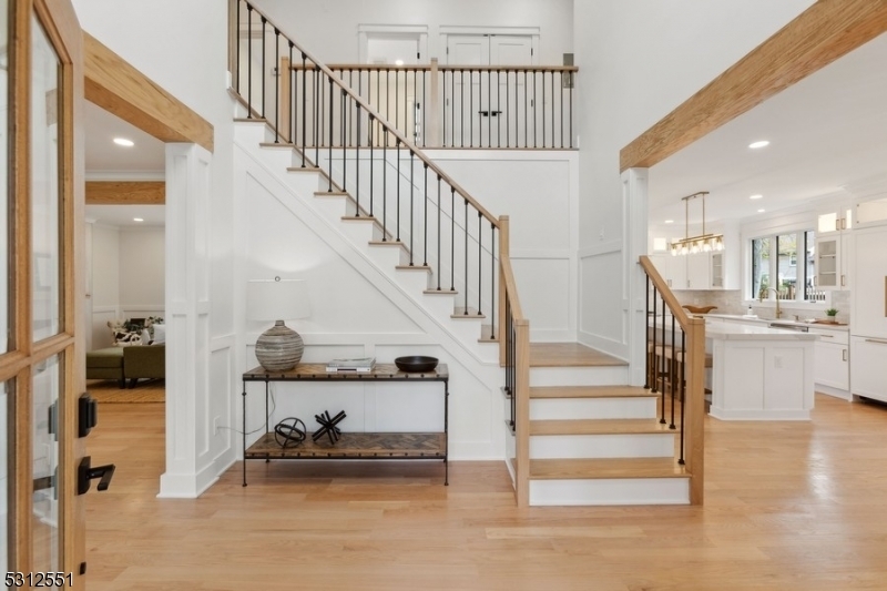 Property Photo: 4 Kenwood Ln NJ 07932