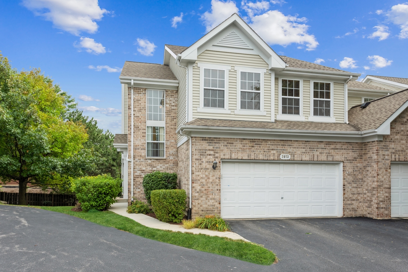 Property Photo:  2073 S Lincoln Avenue  IL 60148 