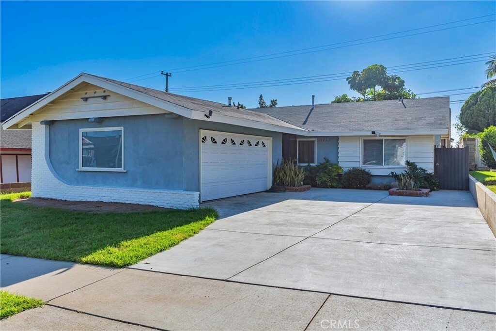 19233 Broadacres Avenue  Carson CA 90746 photo