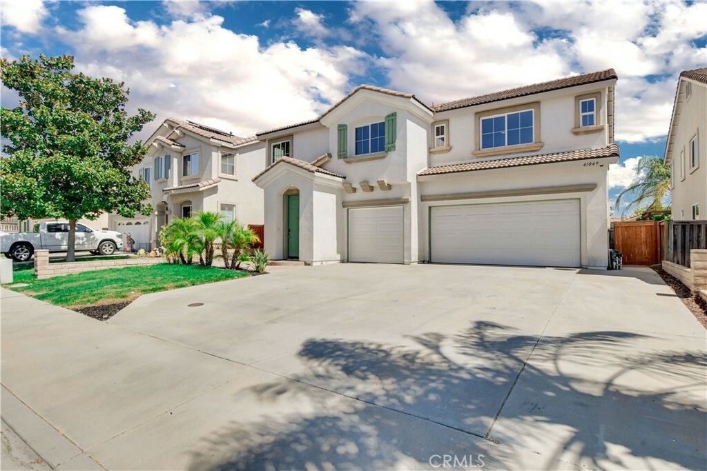 Property Photo:  41049 Engelmann Oak Street  CA 92562 