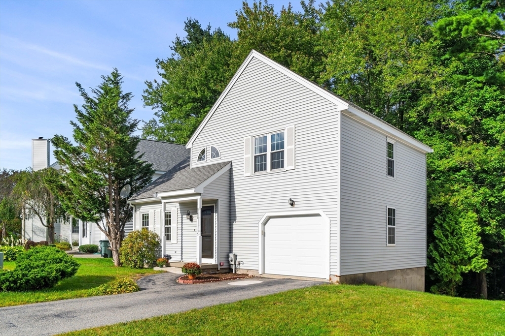 Property Photo:  58 Meadowood Rd  MA 01845 