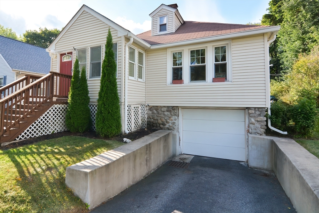 Property Photo:  134 Barnard Rd  MA 01605 