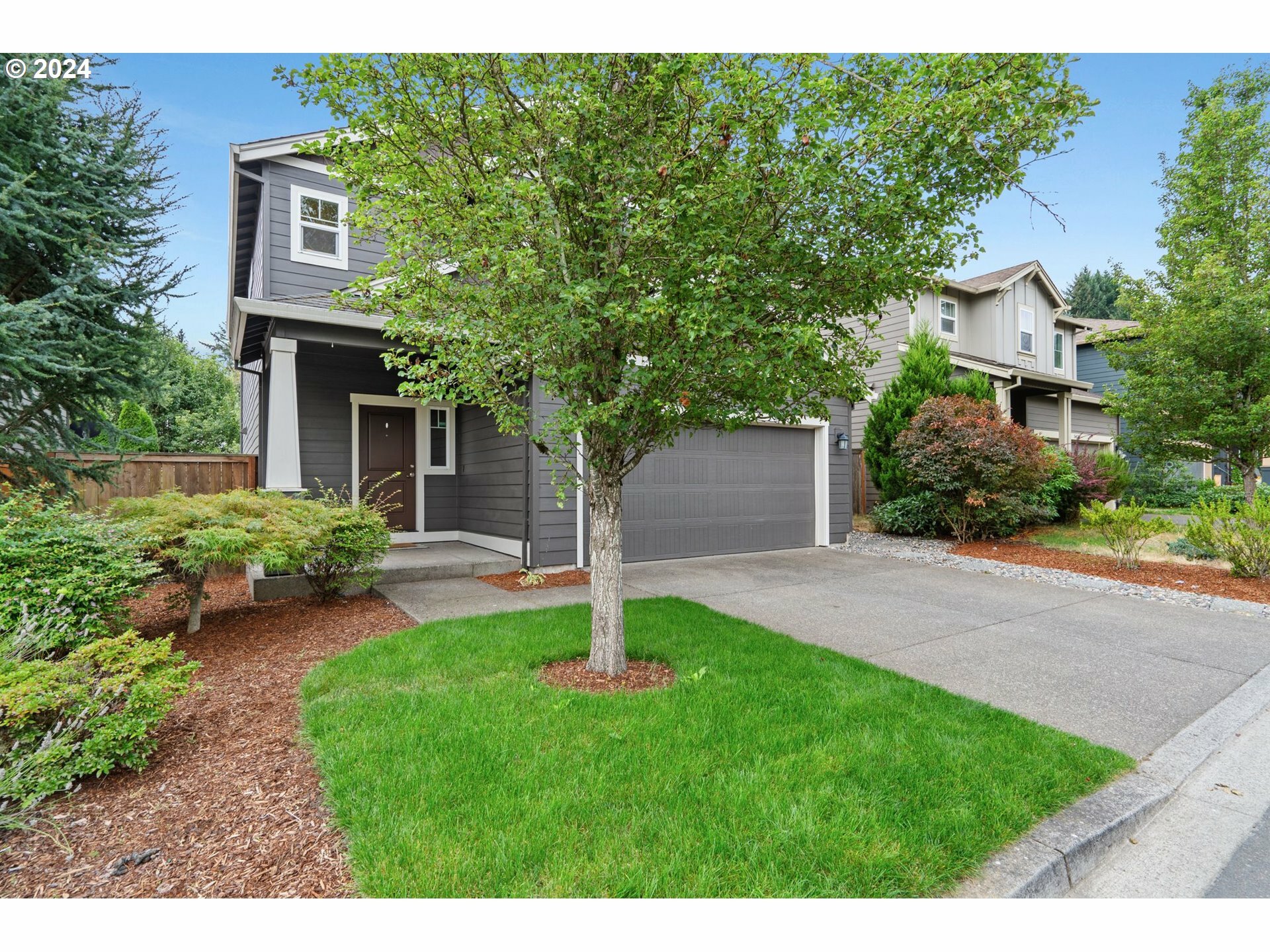 Property Photo:  5417 NE 51st Cir  WA 98661 