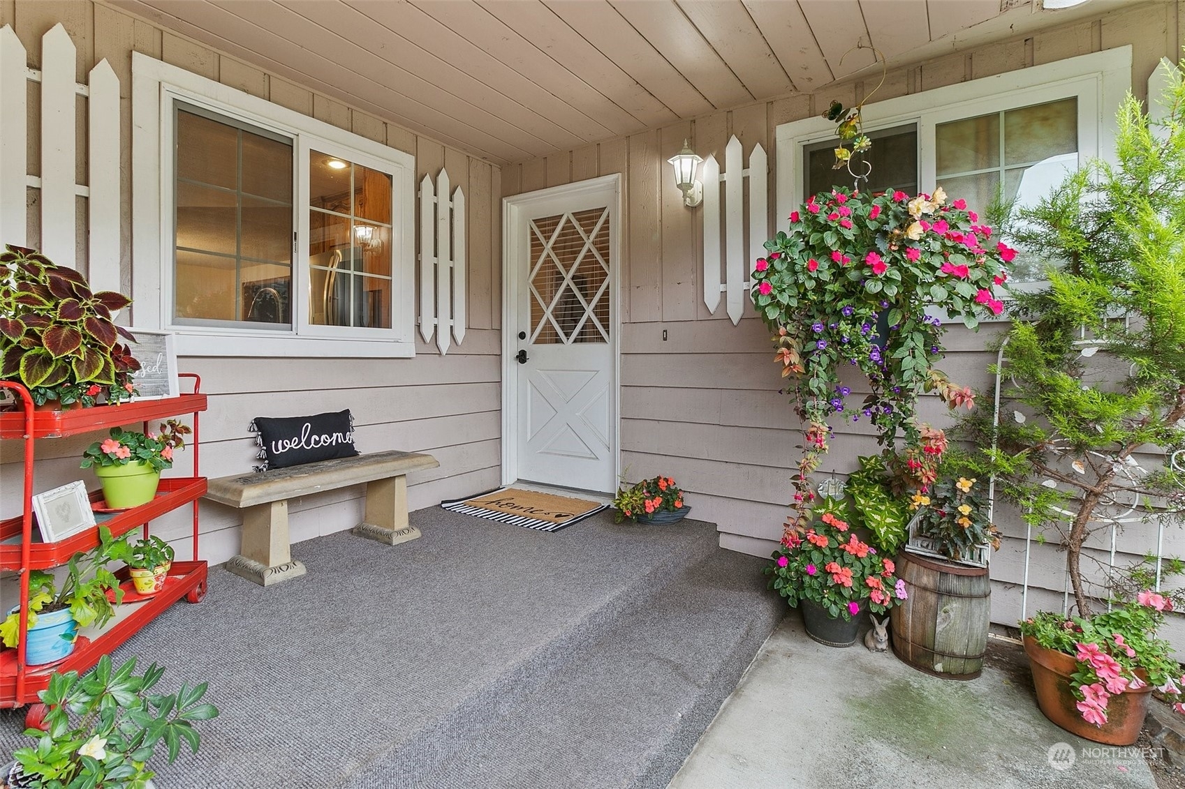 Property Photo:  2826  183rd Avenue E  WA 98391 
