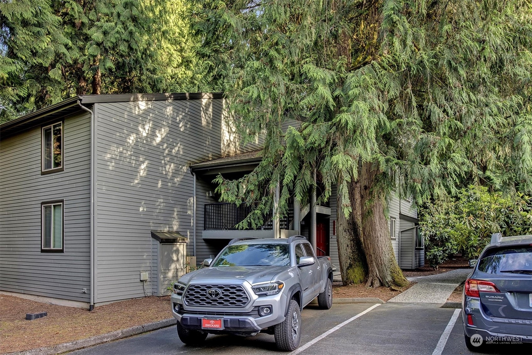 Property Photo:  14605 NE 81st Street D-19  WA 98052 