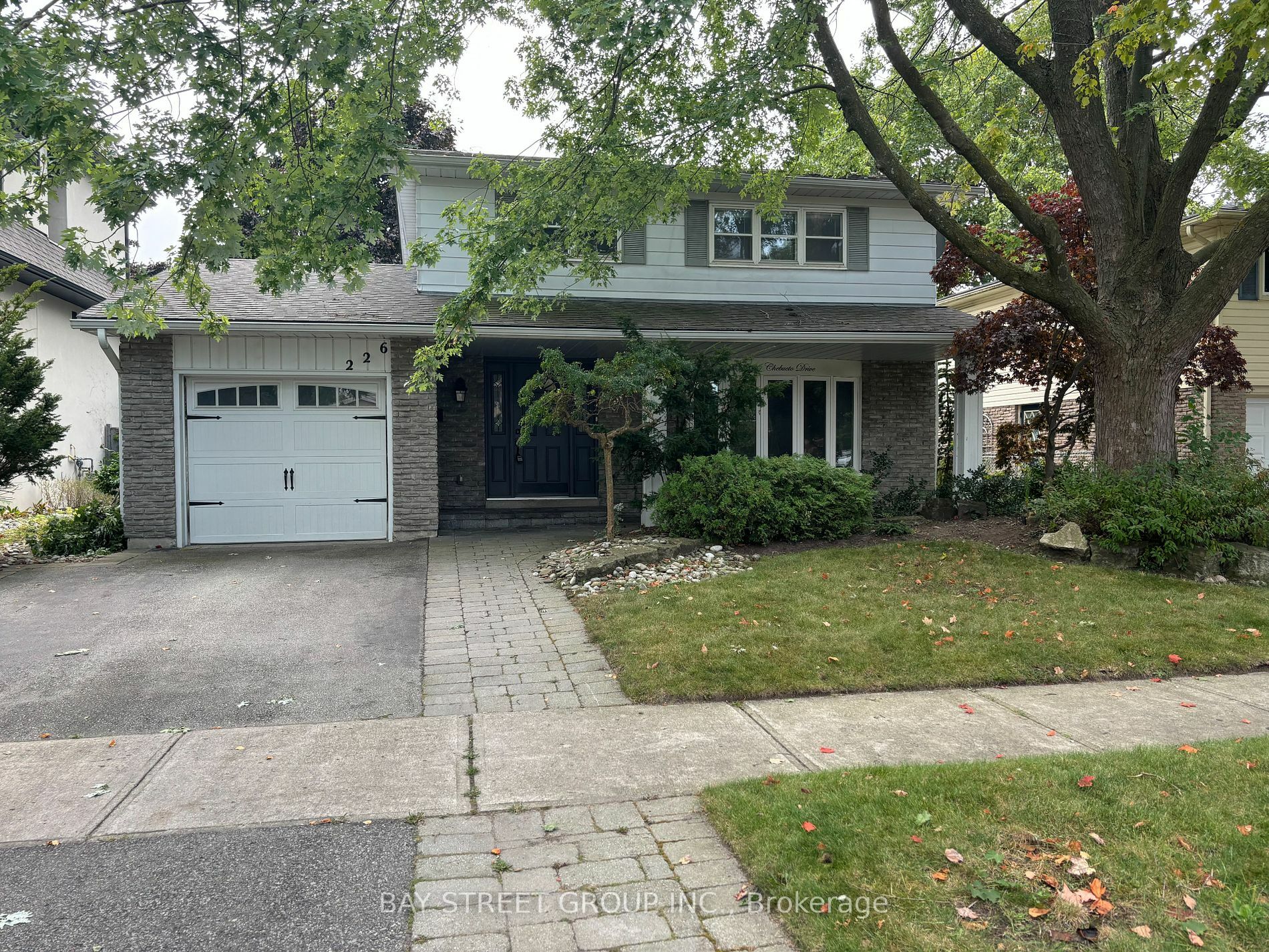 Property Photo:  226 Chebucto Dr  ON L6J 5P9 