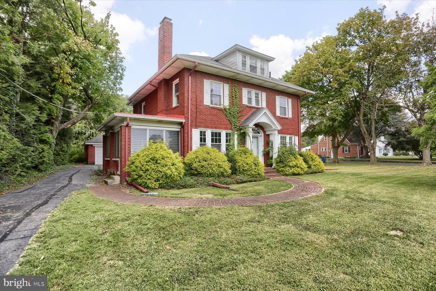 Property Photo:  880 Harrisburg Pike  PA 17013 