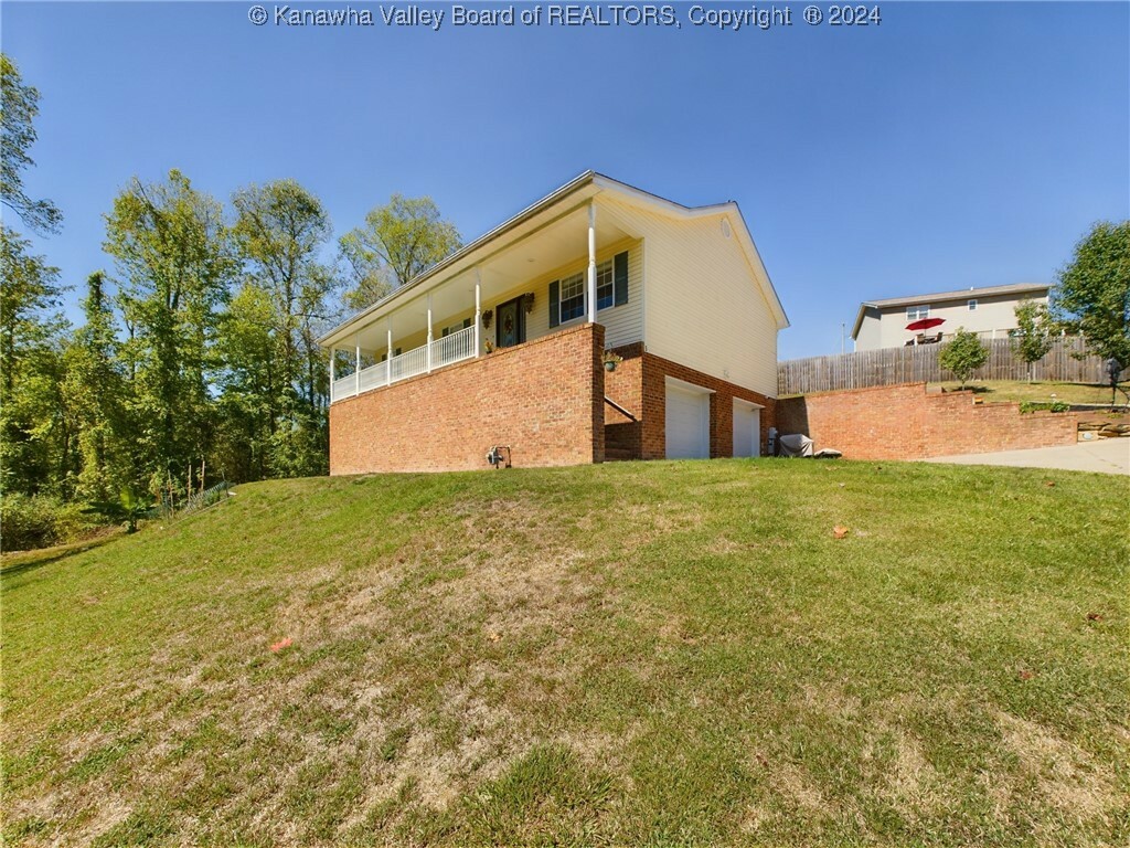 Property Photo:  5 Rolling Oaks Estates  WV 25177 