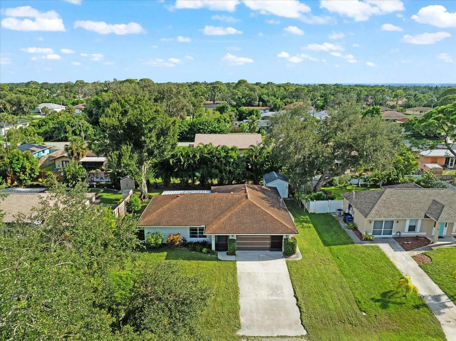 Property Photo:  711 Citrus Road  FL 34293 