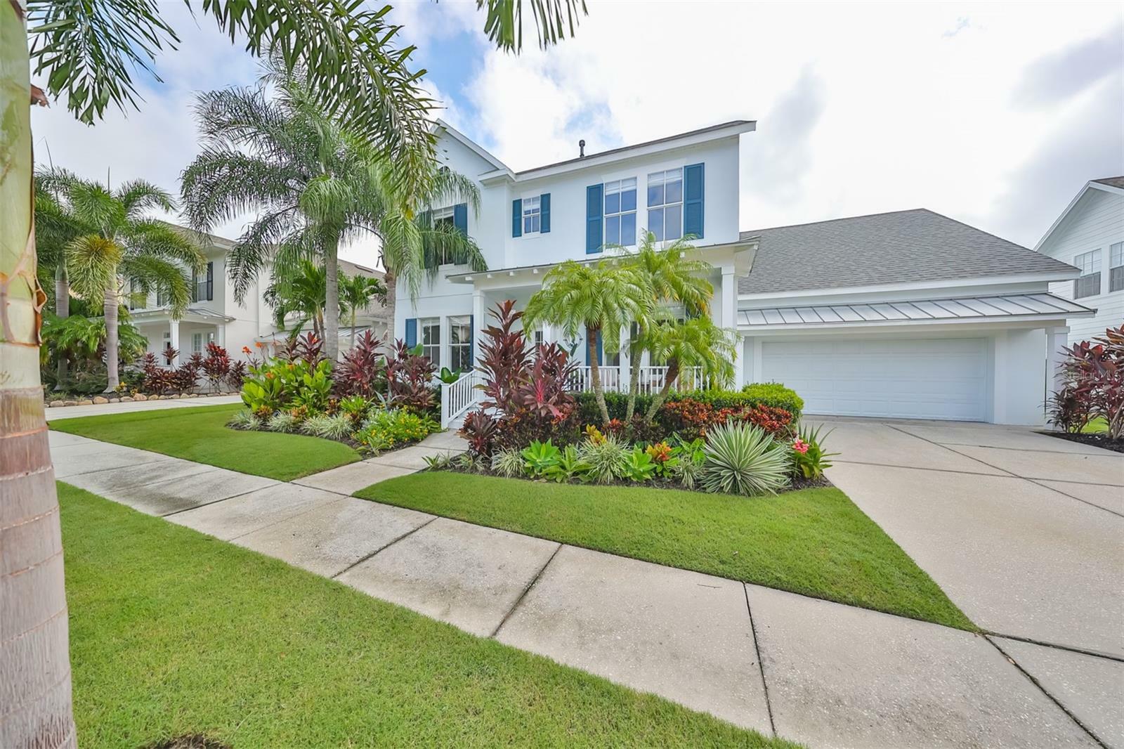 Property Photo:  415 Islebay Drive  FL 33572 