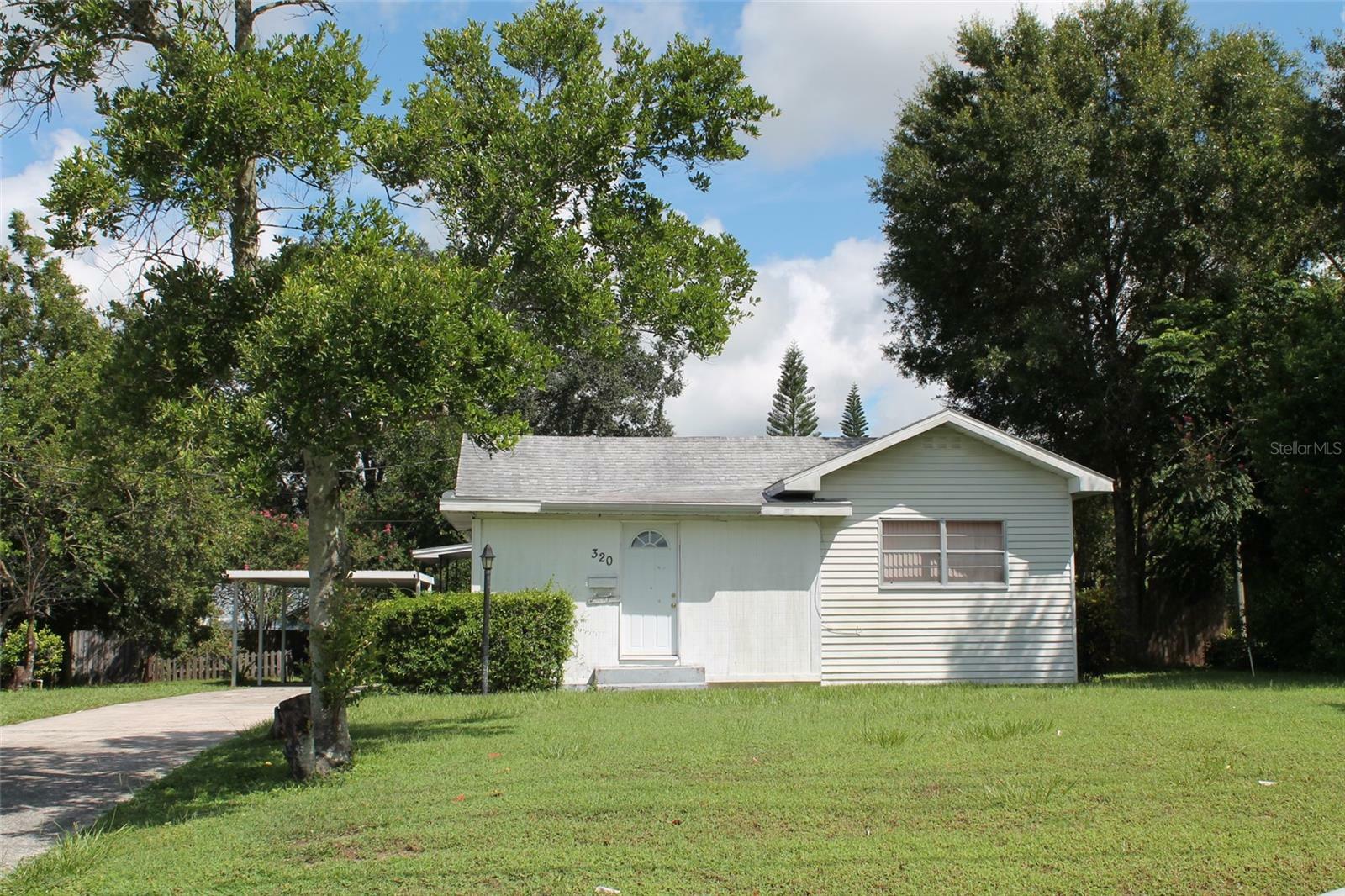 320 W Bullard Avenue  Lake Wales FL 33853 photo