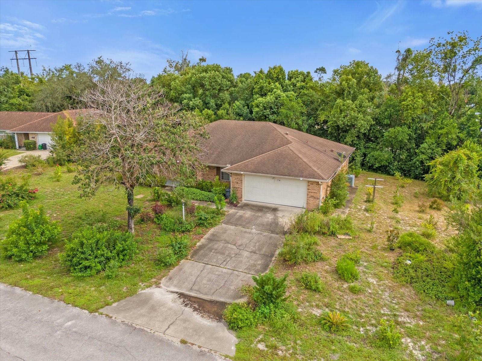 Property Photo:  111 Fox Chase Court  FL 32713 