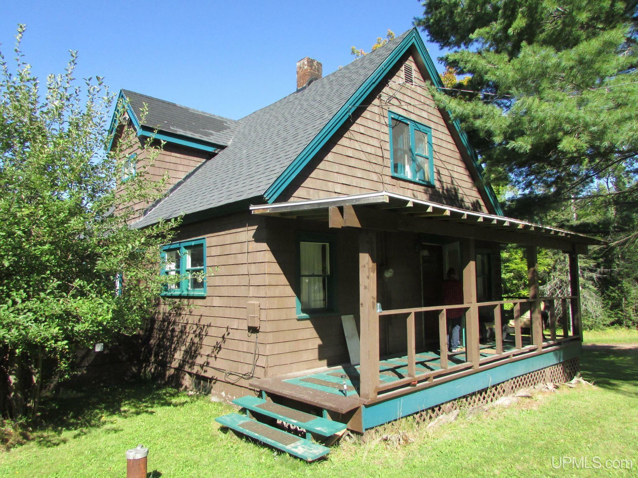 Property Photo:  15958 Whirl-I-Gig Road  MI 49946 