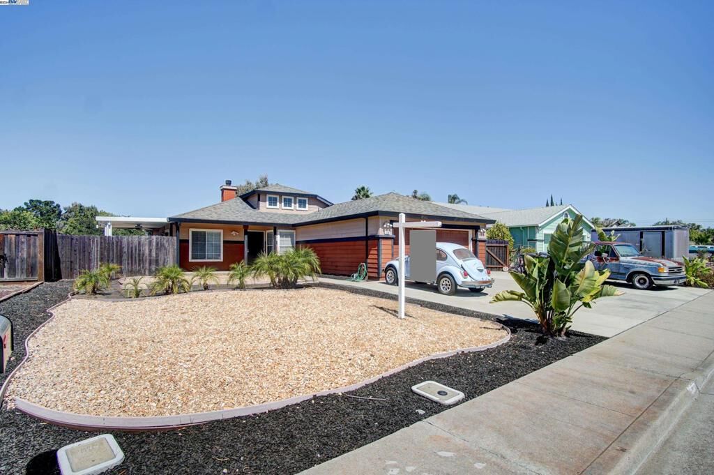 Property Photo:  2140 Megan Dr  CA 94561 