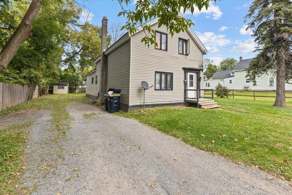 Property Photo:  31 Lower Welden Street  VT 05478 