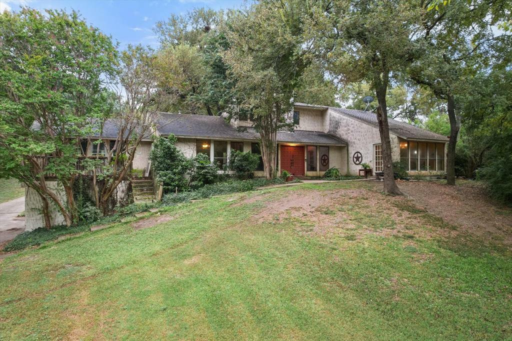 Property Photo:  1718 Cedar Hill Road  TX 75137 