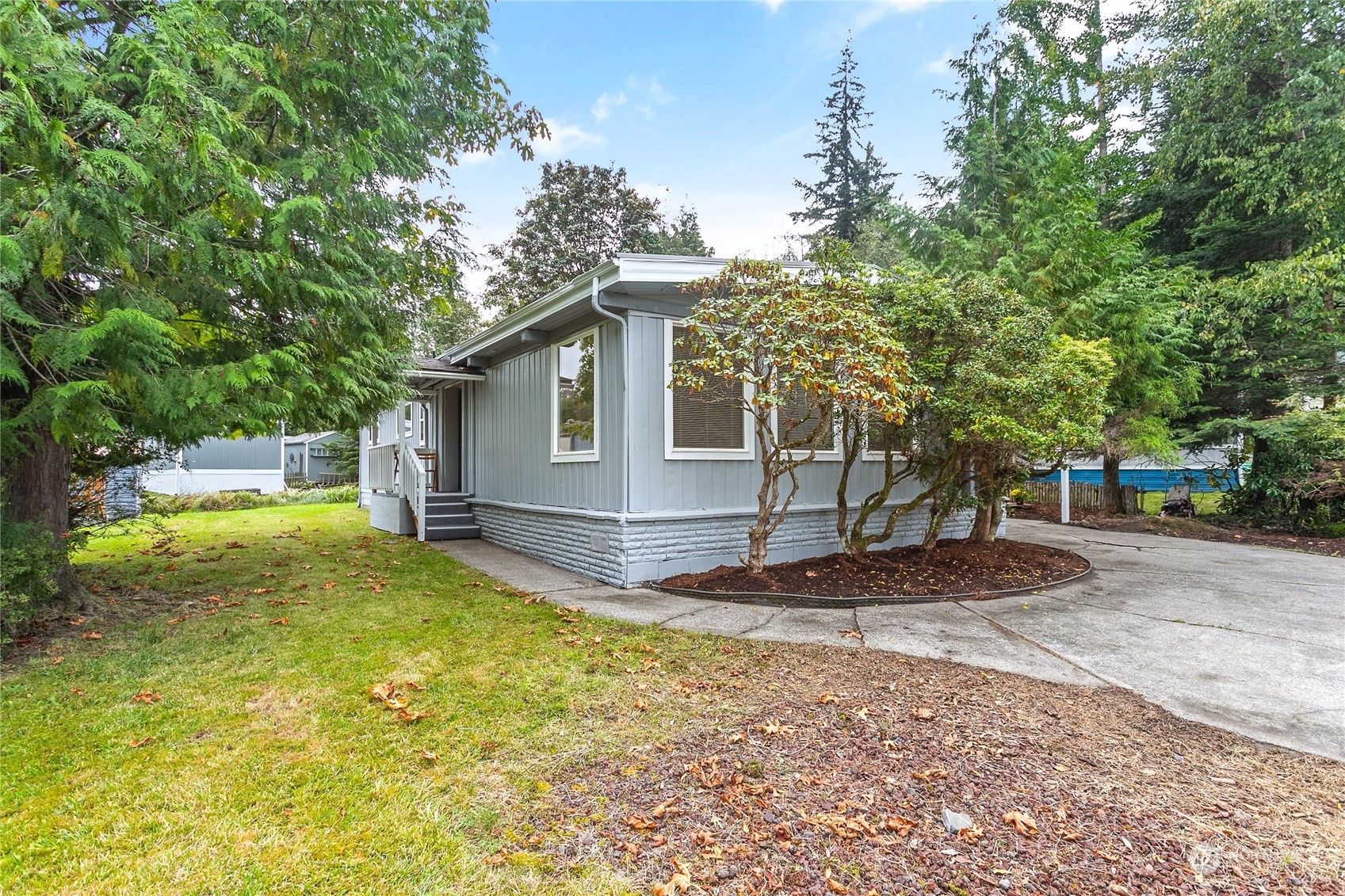 Property Photo:  4000  Flynn Street 79  WA 98229 